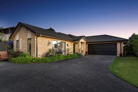 Photo of property in 5 Hillford Place, Welcome Bay, Tauranga, 3175