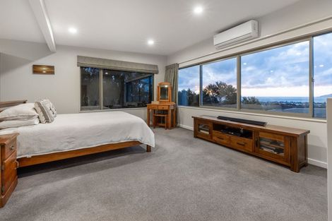 Photo of property in 2 Ocean Vista Lane, Paraparaumu, 5032