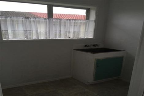 Photo of property in 2/49 Zita Maria Drive, Massey, Auckland, 0614