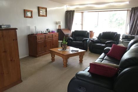 Photo of property in 30 Pinedale Parade, Milson, Palmerston North, 4414