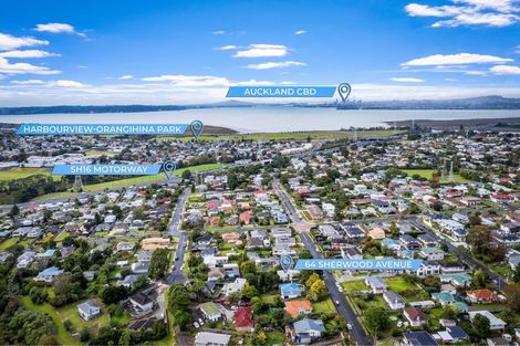 Photo of property in 64 Sherwood Avenue, Te Atatu South, Auckland, 0610