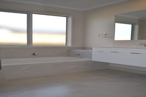 Photo of property in 4 Plantation Way, Papamoa, 3118