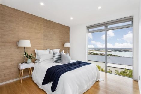 Photo of property in 2 Ti Kouka Eco Lane, Redcliffs, Christchurch, 8081