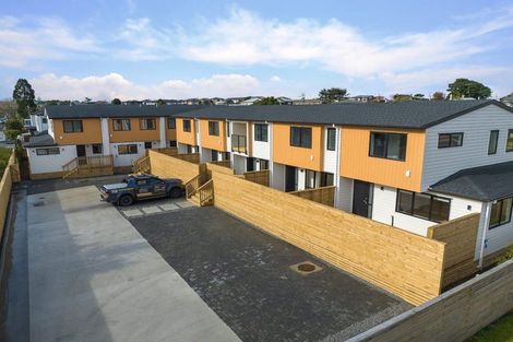 Photo of property in 2/63 Cambridge Terrace, Papatoetoe, Auckland, 2025