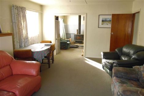 Photo of property in 37 Aylmer Street, Ross, 7812