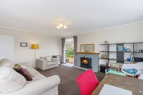 Photo of property in 540 Glenfield Road, Glenfield, Auckland, 0629