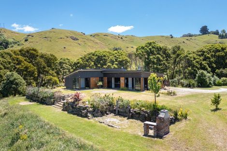 Photo of property in 1995 Waimarama Road, Waimarama, 4294