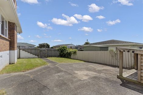 Photo of property in 2/1 The Link, Howick, Auckland, 2010