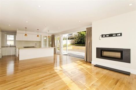 Photo of property in 4 Wakanui Street, Birkenhead, Auckland, 0626