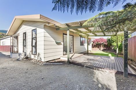 Photo of property in 2/14 Palm Avenue, Stoke, Nelson, 7011