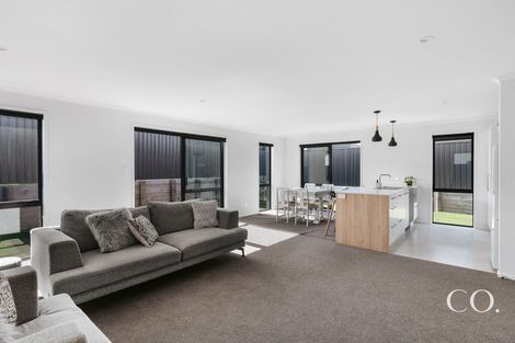 Photo of property in 22 Pioneer Crescent, Omokoroa, 3114