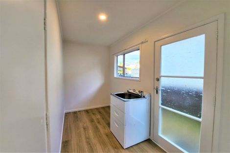 Photo of property in 34 Camelot Place, Glenfield, Auckland, 0629