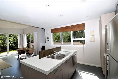 Photo of property in 52 Mako Avenue, Whiritoa, Whangamata, 3691