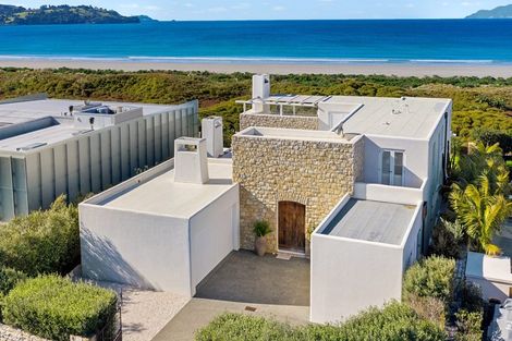 Photo of property in 9 Karahu Lane, Omaha, 0986