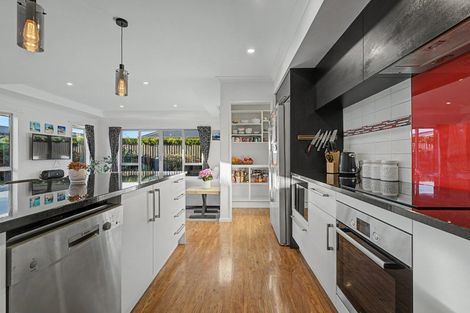 Photo of property in 12 Oakdene Place, Halswell, Christchurch, 8025