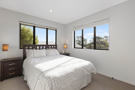 Photo of property in 28 The Close, Greenhithe, Auckland, 0632