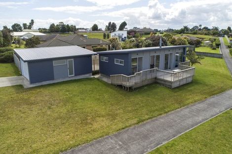 Photo of property in 24 Omana Avenue, Shelly Beach, Helensville, 0874
