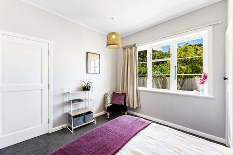 Photo of property in 16 Tyndall Street, Waiwhetu, Lower Hutt, 5010