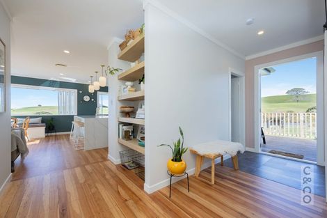 Photo of property in 79 Mount Albion Rise, Taupaki, Henderson, 0782