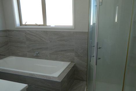 Photo of property in 7 Latimer Way, Petone, Lower Hutt, 5012