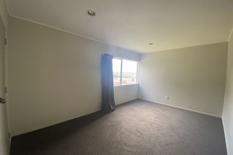 Photo of property in 2/8 Raines Avenue, Forrest Hill, Auckland, 0620