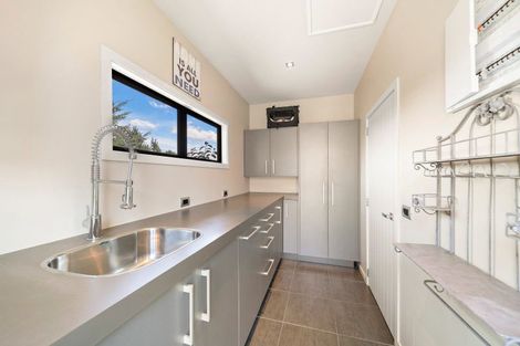 Photo of property in 38 Rere Road, Lake Hayes, Queenstown, 9304