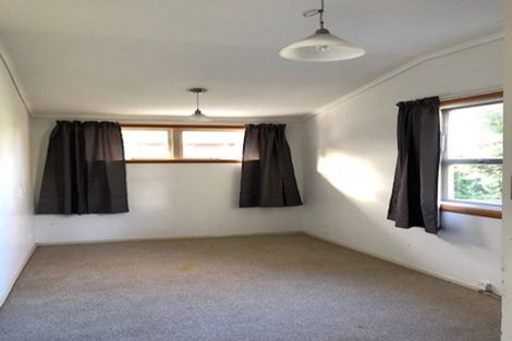 Photo of property in 18 Raphael Place, West Harbour, Auckland, 0618