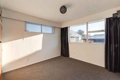 Photo of property in 6 Besant Place, Avondale, Christchurch, 8061