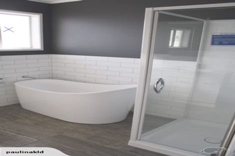 Photo of property in 2/90 East Coast Road, Milford, Auckland, 0620