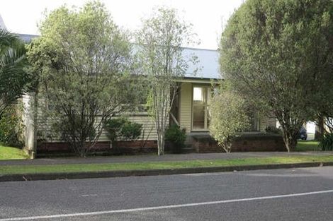 Photo of property in 1/51 Seine Road, Forrest Hill, Auckland, 0620