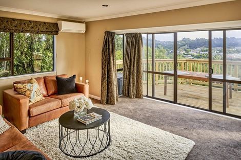 Photo of property in 40 Mercury Way, Whitby, Porirua, 5024