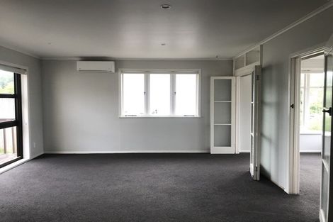 Photo of property in 2 Currey Crescent, Milford, Auckland, 0620