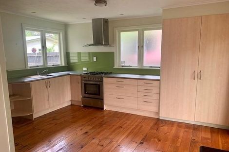 Photo of property in 727 Swanson Road, Swanson, Auckland, 0612