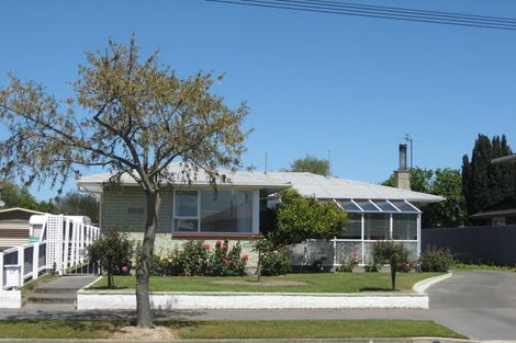 Photo of property in 17 Fairford Street, Bishopdale, Christchurch, 8053