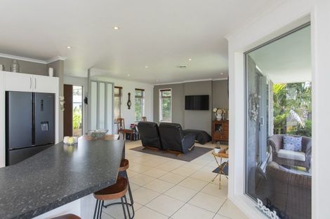 Photo of property in 13 Parkview Place, Riverdale, Gisborne, 4010
