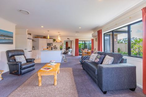 Photo of property in 6a Willow Drive, Taradale, Napier, 4112