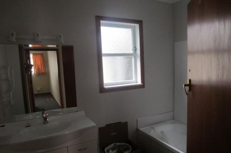 Photo of property in 15 Woodstock Terrace, Tawa, Wellington, 5028