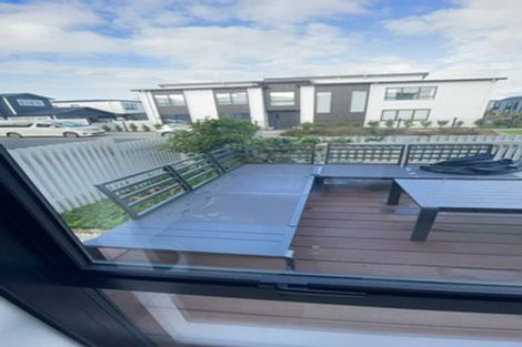 Photo of property in 4 Tahingamanu Road, Hobsonville, Auckland, 0616