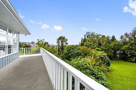 Photo of property in 180a Old Titirangi Road, New Lynn, Auckland, 0600