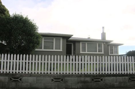Photo of property in 19 Pembroke Street, Highbury, Palmerston North, 4412