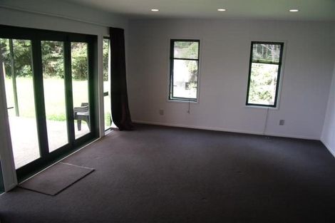 Photo of property in 122-126 Carter Road, Oratia, Auckland, 0604