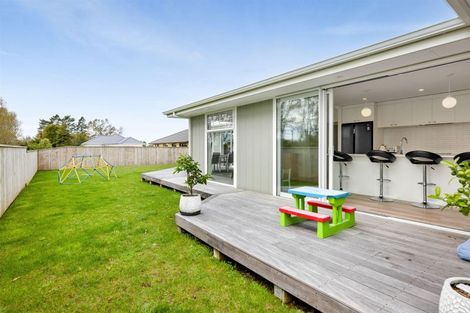 Photo of property in 53 Maire Street, Inglewood, 4330