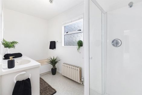 Photo of property in 5/2 The Top Gallant, Whitby, Porirua, 5024