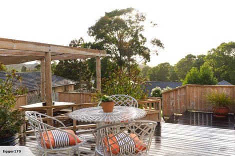 Photo of property in 4 Gavinike Place, Waimauku, 0812