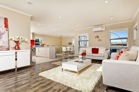 Photo of property in 285 Don Buck Road, Massey, Auckland, 0614