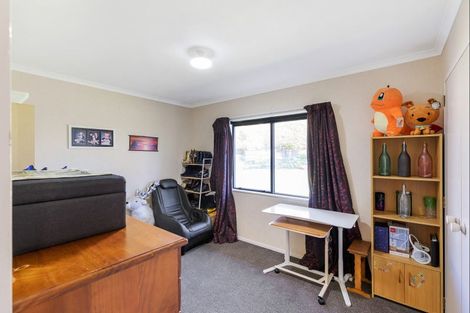 Photo of property in 20 Charles Cross Street, Longburn, Palmerston North, 4412