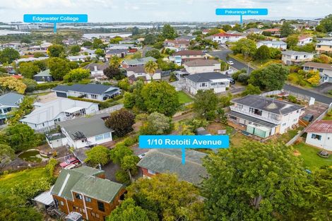 Photo of property in 1/10 Rotoiti Avenue, Pakuranga Heights, Auckland, 2010