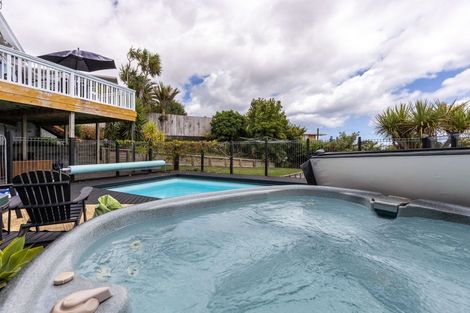 Photo of property in 15 Rawhiti Street, Vogeltown, New Plymouth, 4310
