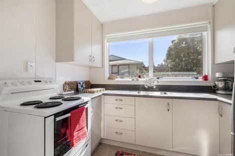 Photo of property in 70 Racecourse Road, Waiuku, 2123