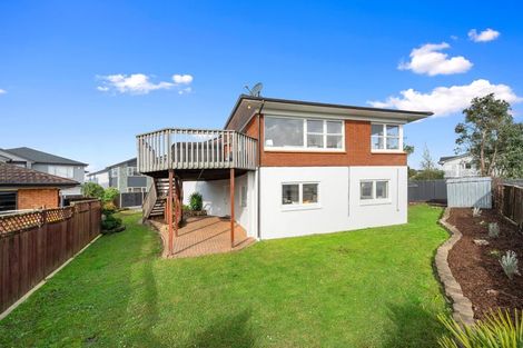 Photo of property in 17a Gulf Crest, Bucklands Beach, Auckland, 2012